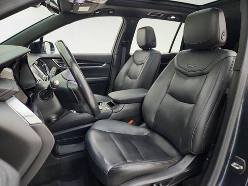 Used 2020 Cadillac XT6 Premium Luxury w/ LPO, Floor Liner Package FWD image 17