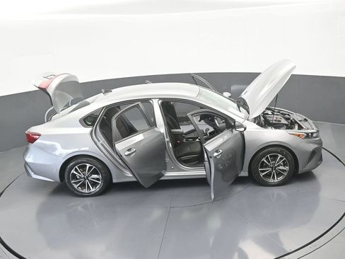 Used 2024 Kia Forte LXS FWD image 60
