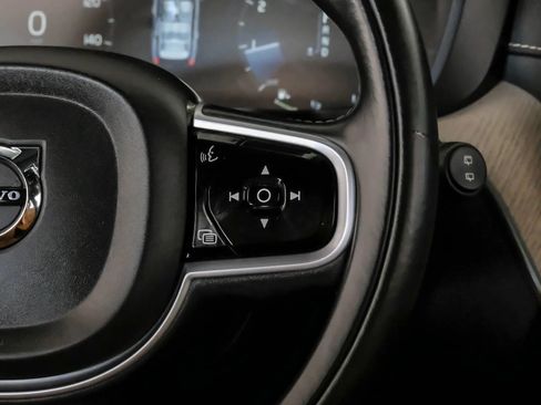 Used 2019 Volvo XC60 T5 Inscription w/ Protection Package Premier FWD image 18