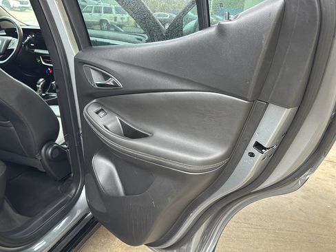 Used 2024 Buick Encore GX Sport Touring image 13