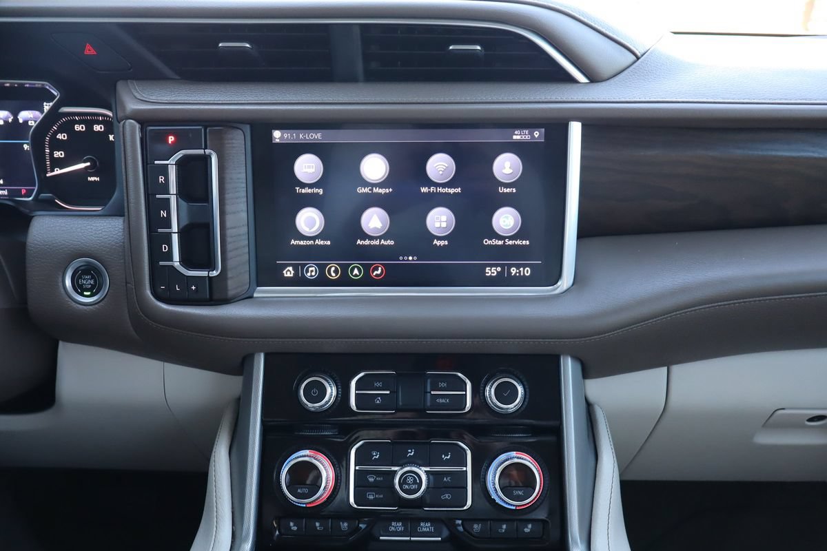Used 2021 GMC Yukon Denali w/ Denali Premium Package AWD/4WD image 36