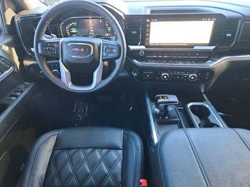 Used 2023 GMC Sierra 1500 Elevation w/ Preferred Package image 4