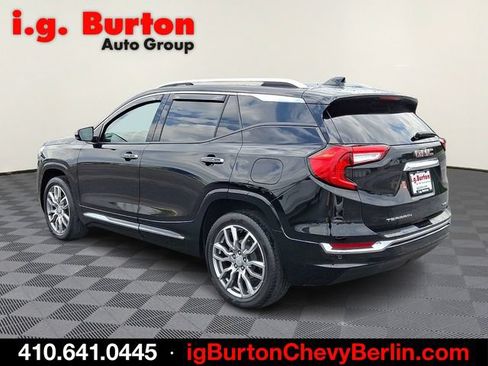 Certified 2023 GMC Terrain Denali w/ Denali Premium Package AWD/4WD image 4
