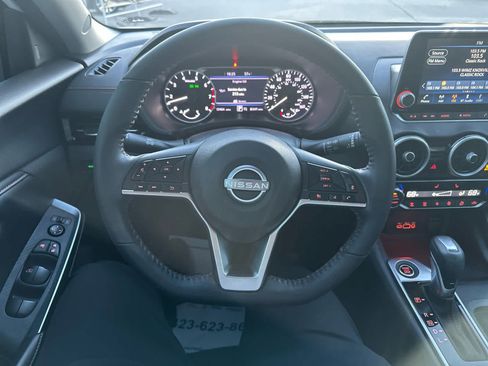 Used 2024 Nissan Sentra SR image 14