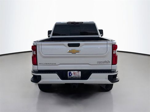 Used 2023 Chevrolet Silverado 2500 High Country w/ LPO, Hitch Package image 6