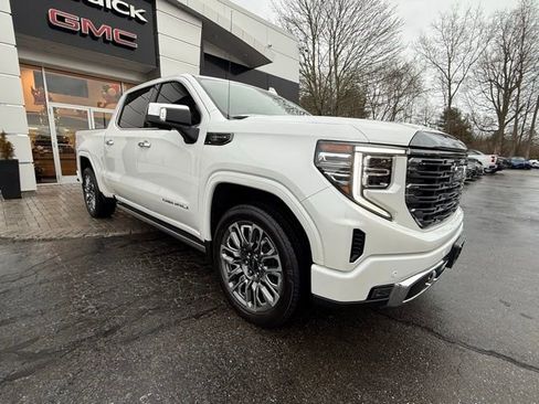 Used 2024 GMC Sierra 1500 Denali Ultimate image 8