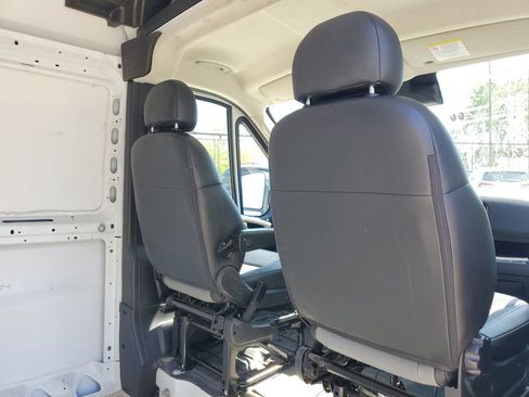Used 2023 RAM ProMaster 2500 FWD image 13