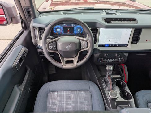 New 2026 Ford Bronco Heritage Edition AWD/4WD image 32