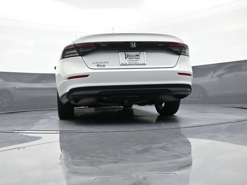 Certified 2023 Honda Accord LX image 30