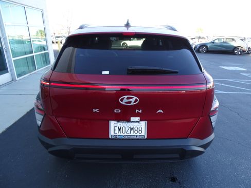 Used 2025 Hyundai Kona SEL image 5
