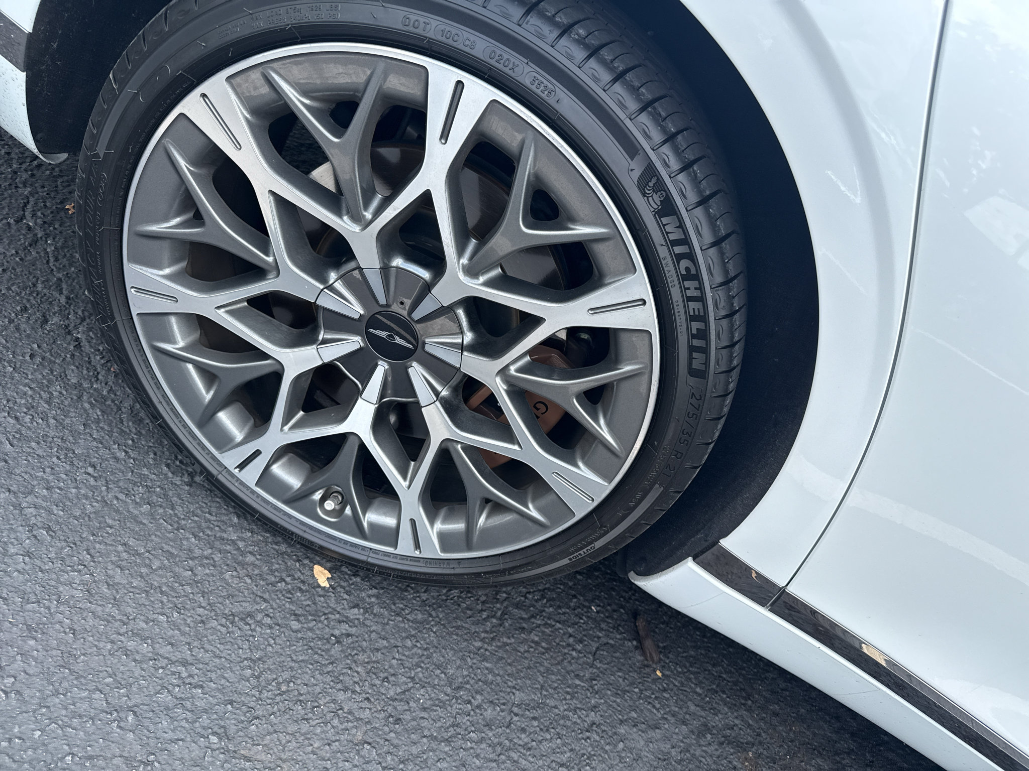Used 2024 Genesis G90 3.5T AWD/4WD image 5