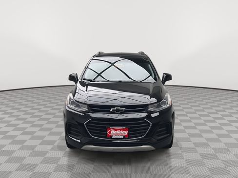 Used 2019 Chevrolet Trax LT w/ Sun & Sound Package AWD/4WD image 31