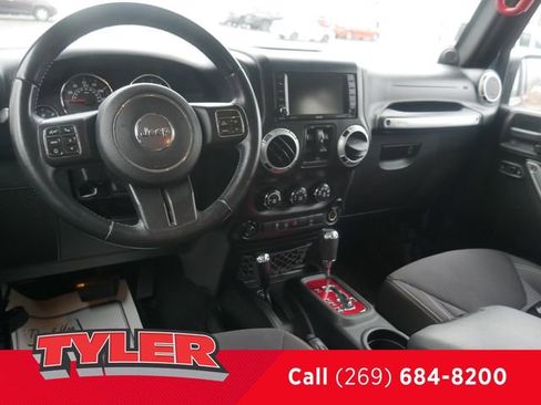 Used 2013 Jeep Wrangler Unlimited Sahara w/ Dual Top Group AWD/4WD image 35