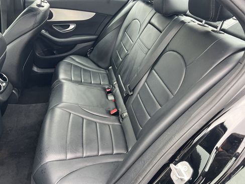 Used 2018 Mercedes-Benz C 300 Sedan image 23