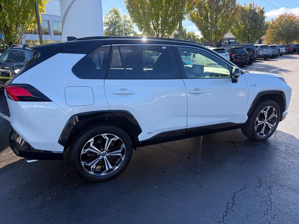 Used 2023 Toyota RAV4 XSE w/ Weather Package AWD/4WD image 9
