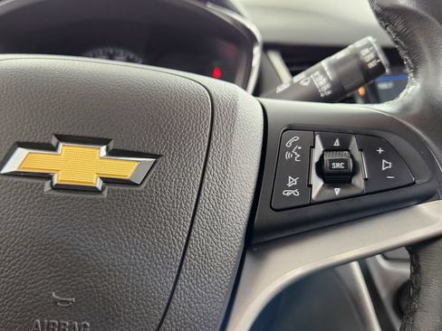 Used 2018 Chevrolet Trax LT w/ LT Convenience Package AWD/4WD image 23