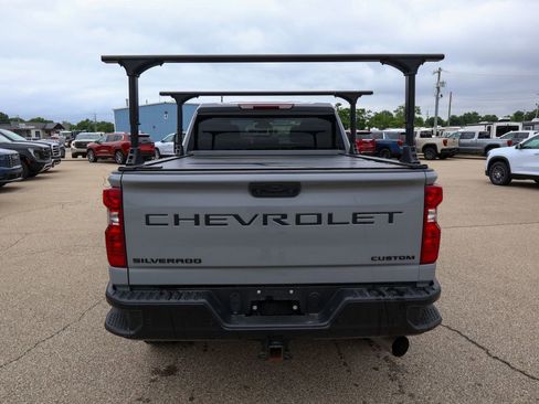 Used 2024 Chevrolet Silverado 2500 Custom w/ Custom Value Package AWD/4WD image 4