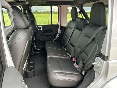 Used 2024 Jeep Wrangler Sahara w/ Technology Group image 22