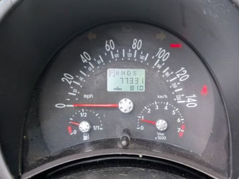 Used 2004 Volkswagen Beetle GLS FWD image 25