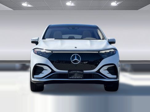 Used 2023 Mercedes-Benz EQS 580 4MATIC SUV image 5