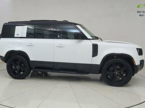Used 2024 Land Rover Defender 110 X-Dynamic SE AWD/4WD image 60