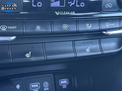 Used 2020 Hyundai Santa Fe SEL w/ Convenience + Premium Package image 16