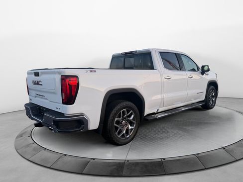 Used 2022 GMC Sierra 1500 SLT w/ SLT Premium Plus Package AWD/4WD image 5