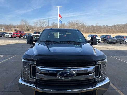 Used 2017 Ford F250 XLT image 10