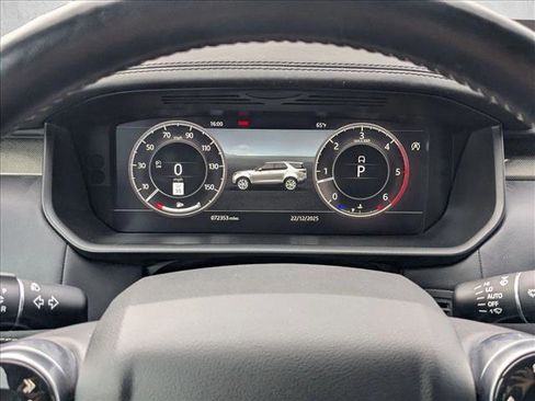 Used 2020 Land Rover Discovery HSE Luxury image 11