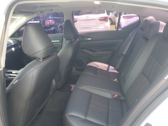Used 2023 Nissan Altima 2.5 SR w/ SR Premium Package FWD image 10