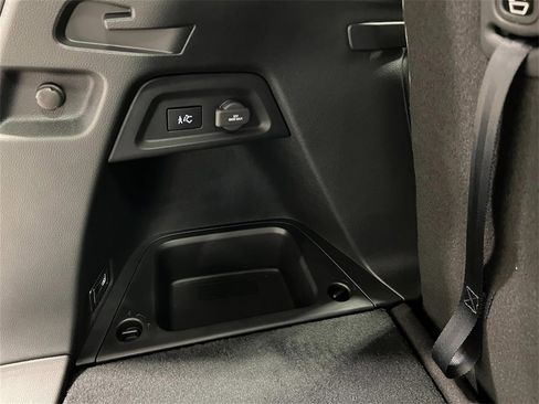 New 2025 Honda Pilot Touring image 34