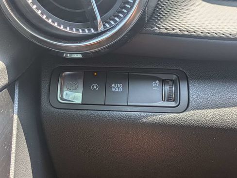 Used 2026 Chevrolet Equinox LT FWD image 24