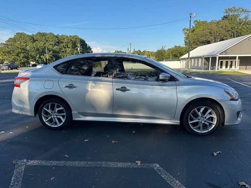 Used 2015 Nissan Sentra SR FWD image 5