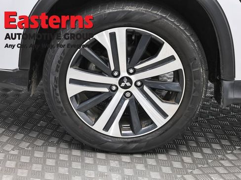 Used 2023 Mitsubishi Outlander Sport ES AWD/4WD image 30