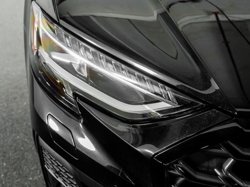 Used 2025 Audi S8 image 21