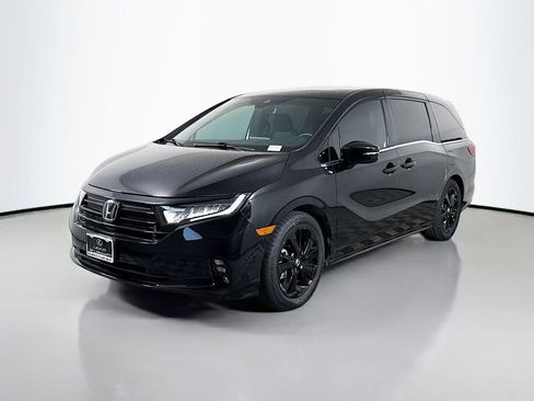 Used 2023 Honda Odyssey Sport image 1