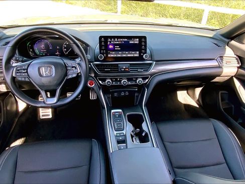 Used 2022 Honda Accord Sport image 15