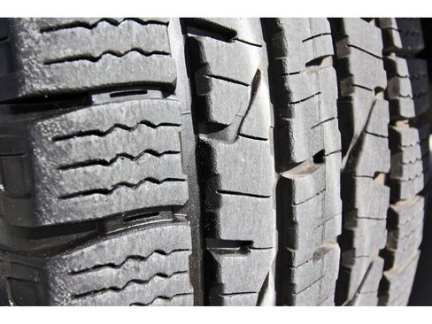 Certified 2023 Cadillac Escalade Premium Luxury image 31