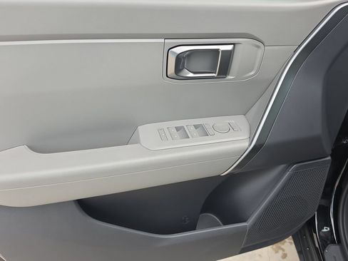 New 2027 Kia Seltos LX FWD image 17