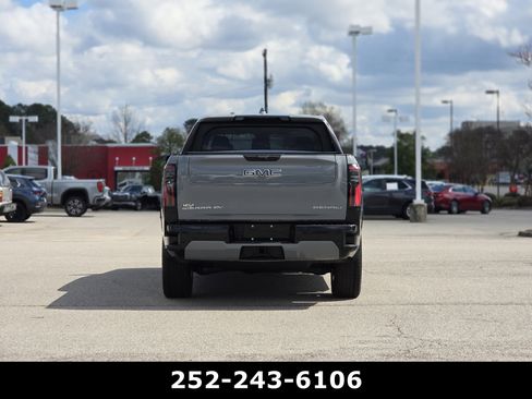 Used 2024 GMC Sierra EV Denali image 6