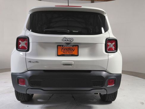 Certified 2023 Jeep Renegade Latitude AWD/4WD image 6