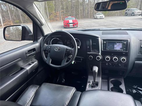 Used 2018 Toyota Sequoia TRD Sport image 13