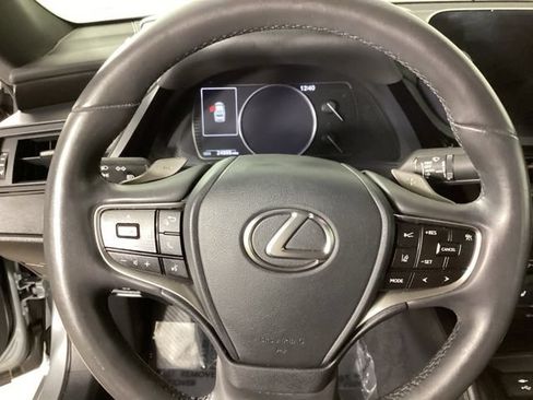 Used 2022 Lexus ES 250 w/ Premium Package AWD/4WD image 15