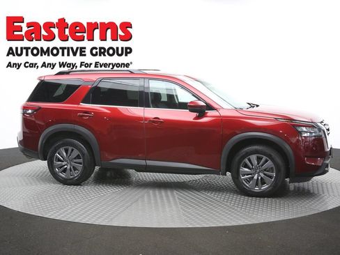 Used 2025 Nissan Pathfinder SV FWD image 46