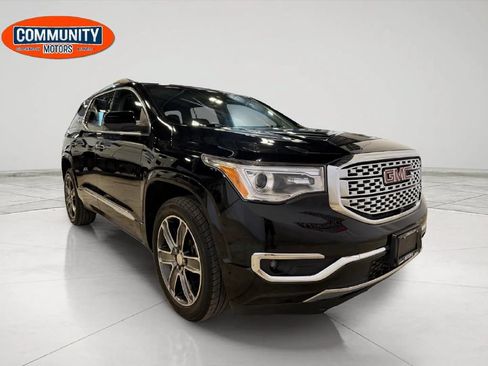 Used 2018 GMC Acadia Denali w/ Technology Package AWD/4WD image 11