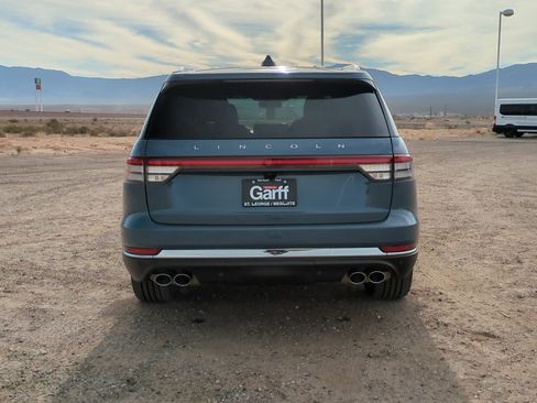 Used 2025 Lincoln Aviator Reserve w/ Equipment Group 201A image 4