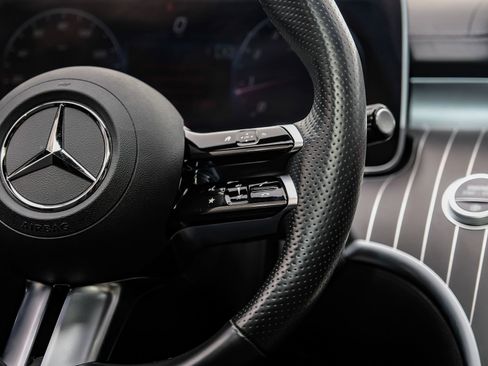 Used 2024 Mercedes-Benz C 300 Sedan w/ AMG Line w/ Night Package image 23