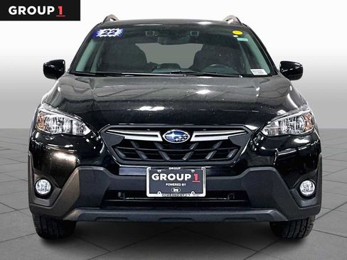 Certified 2022 Subaru Crosstrek 2.0i Premium w/ Moonroof Package image 3