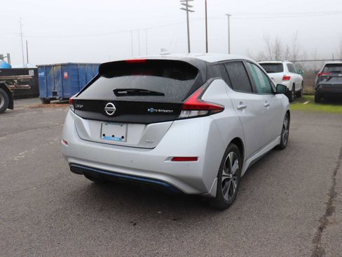 Used 2021 Nissan Leaf SV w/ SV Technology Package image 5