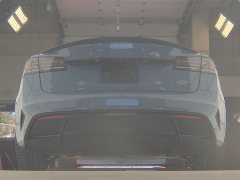 Used 2026 Tesla Model S Plaid image 9